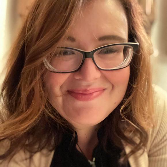 Meet your Posher, Christa - Picture 1 of 1